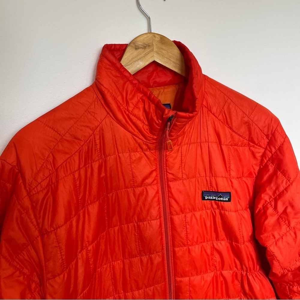 Patagonia Men’s Down Jacket in Bright Orange Size M - Picture 2 of 9